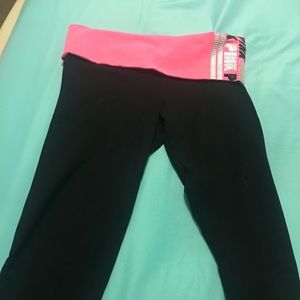 Crop yoga pants